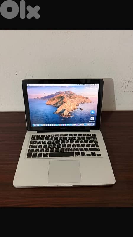 apple mackbook 2