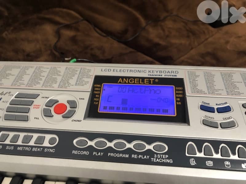 piano used like a new 2