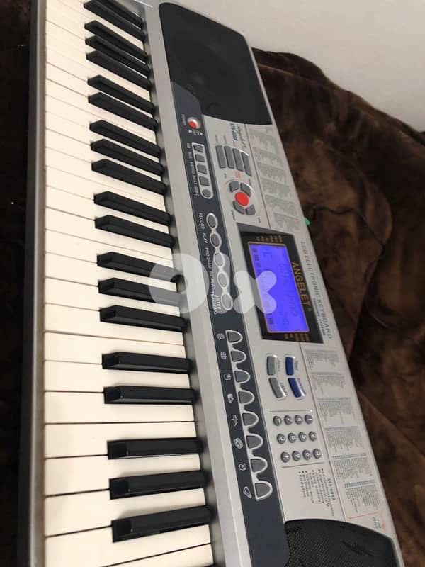 piano used like a new 3