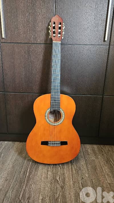 Valencia CG150K 1972 Classical Guitar