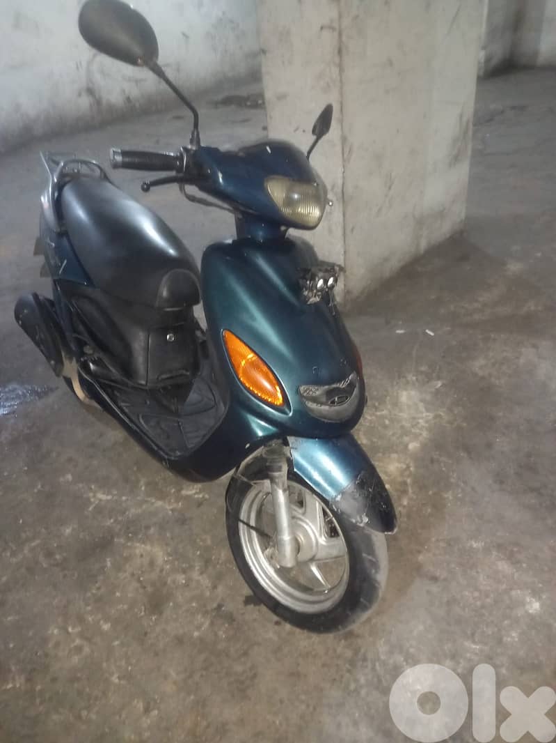 Yamaha grand axis 100 cc 1