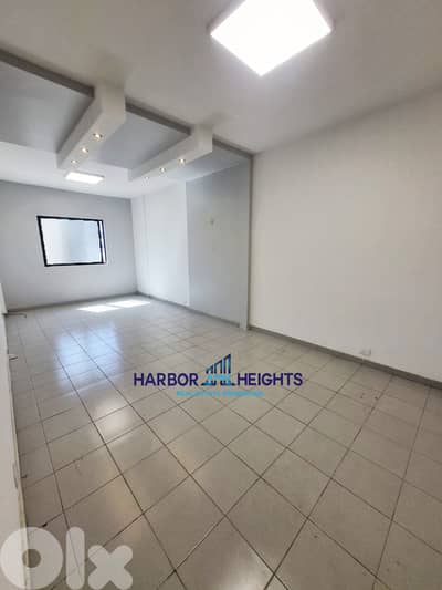 Office for Rent in Jdaide - مكتب للإيجار في جديدة