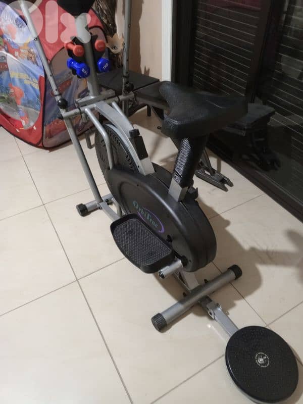 Elliptical Machine for Sale – Excellent Condition 2