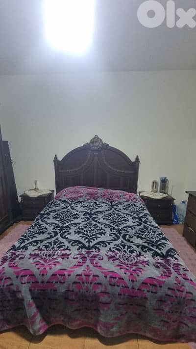 غرفة نوم للبيع