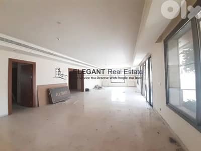 Spacious Apartment in a Prime Location !