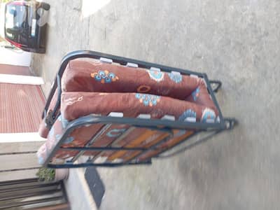 تخت شبه جديد