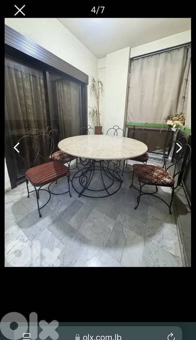 Table with 8 chairs (رخام)
