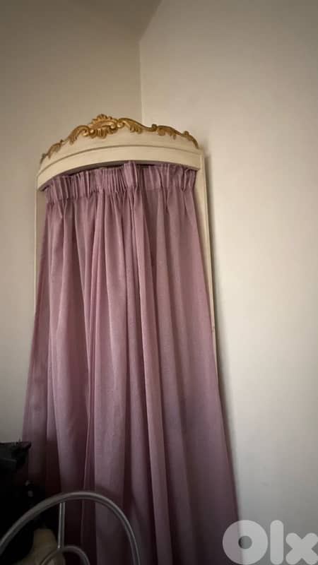 Antique Bedroom pieces (3 pieces) 2