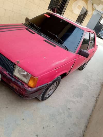 رينو 9 1983