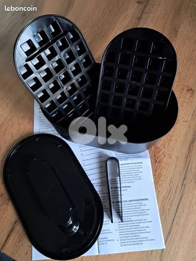 SilverCrest Ice Cube Tray Set with Storage Bin (72 Cubes)