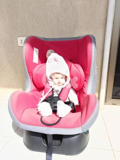 مقعد سيارة للأطفال للبيع