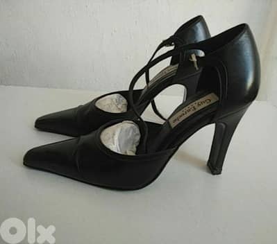 Guy Laroche shoes (lace,36) - Not Negotiable