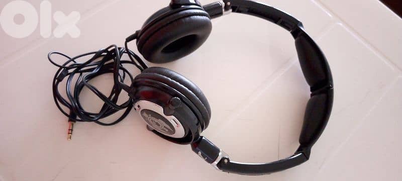 Headphones new 1