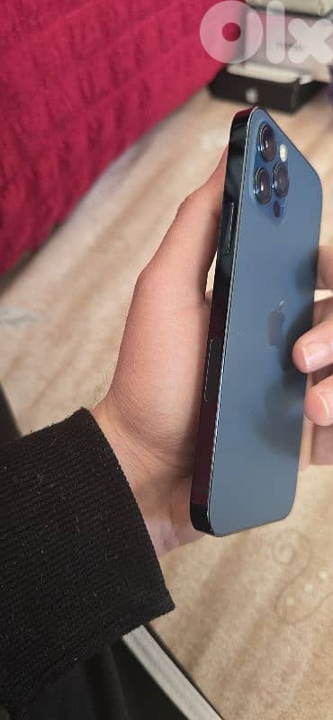 iphone 12 pro 256 gb waterproof like new 2