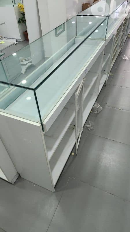 Vitrine Display Box - 17 units available 3