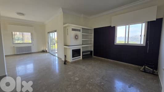 Apartment For Rent in Aaraiya شقة للإيجار في عاريا