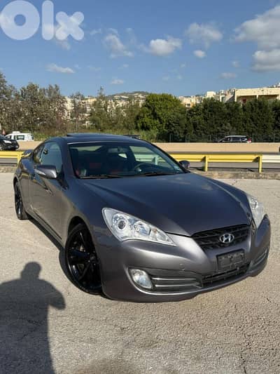 Hyundai Genesis 2012
