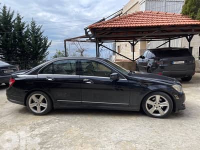 Mercedes-Benz C-Class 2011
