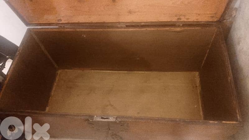 antique walnut chest + daggers + n7as 2