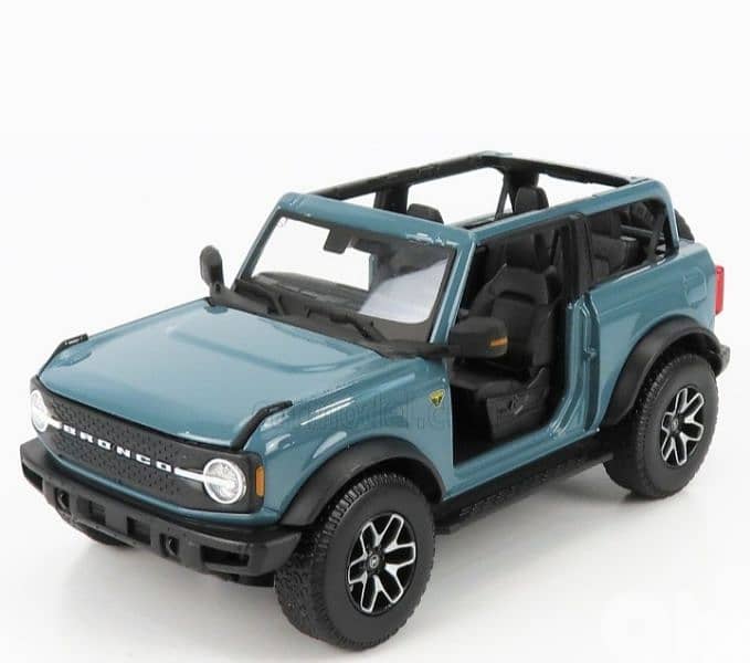 Ford Bronco Badlands 2021 diecast car model 1;18 1