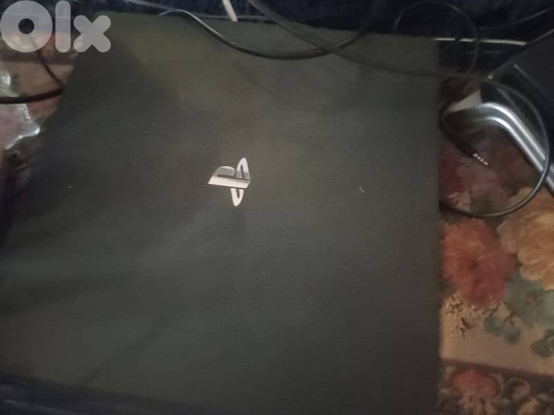 PS4 PRO [1TB Storage] 1