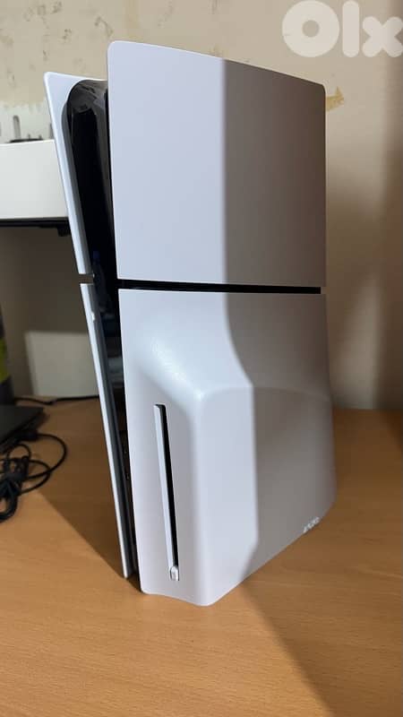 ps5 slim disc edition barely used 2