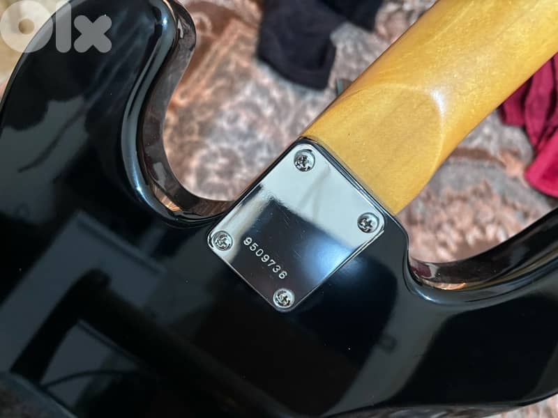 samick bass guitar 3