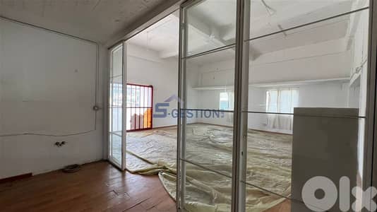 Warehouse/high ceiling in SinElFil for rent/مستودع في سن الفيل للايجار