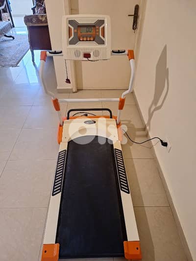 New spirit Treadmill foldable b 120 $