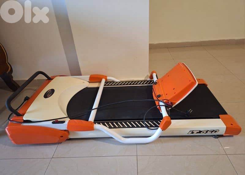 New spirit Treadmill foldable b 120 $ 3