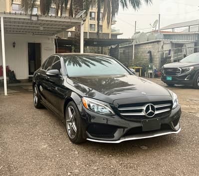 Mercedes-Benz C-Class 2018 clean carfax 79.000