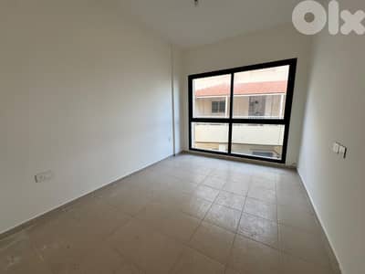 Apartment in a gated community in Bouar شقة للبيع في مجمع سكني في البو