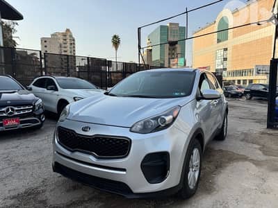 Kia Sportage 2018, clean carfax, full options, 11700$, 81/882165