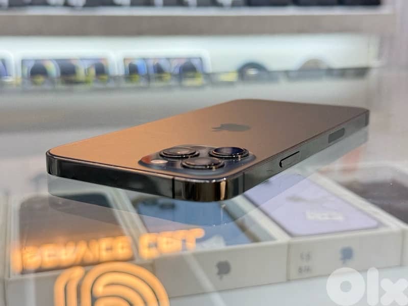 12 pro max 256 Gb  super clean condition 1