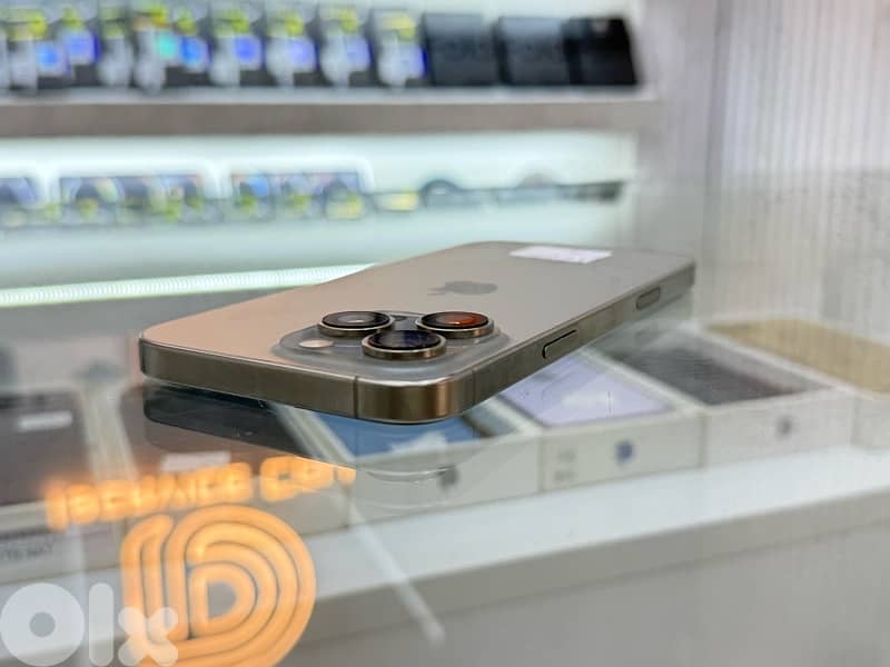 IPhone 16 pro max 256 Gb excellent condition 2