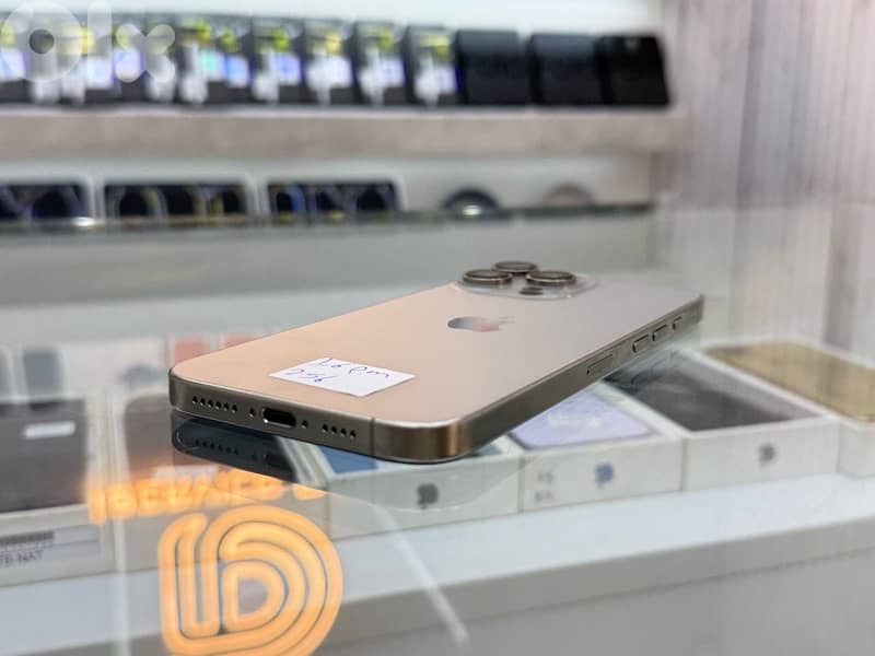 IPhone 16 pro max 256 Gb excellent condition 3