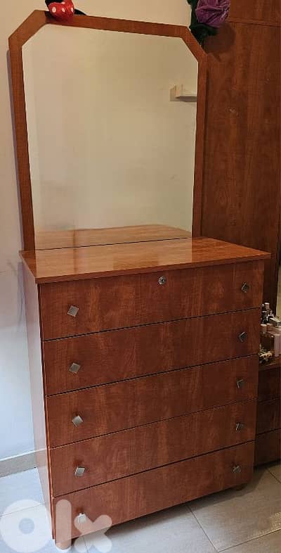 closet , vanity, night stand