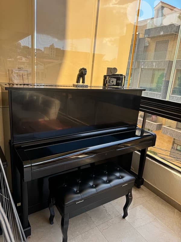Piano Good Condition 3