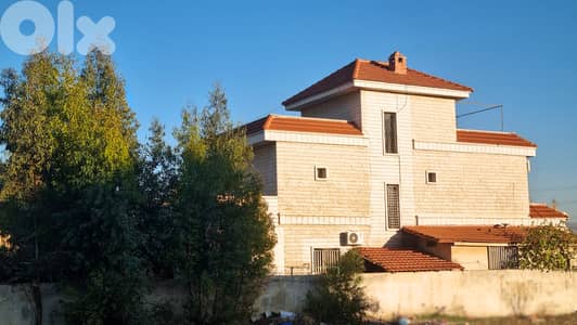 Chtaura Fully Furnished & Renovated Villa for rent with Pool & Garden