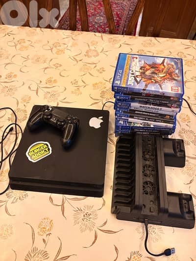 ps4 slim + accessorise