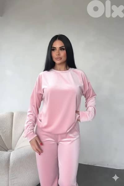 بجامة نسواني مخمل