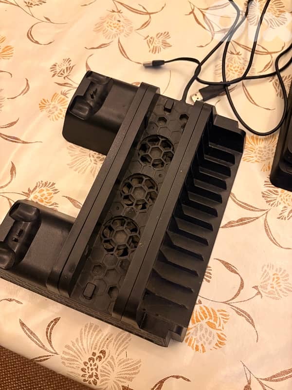 ps4 slim + charger and cds setup 1