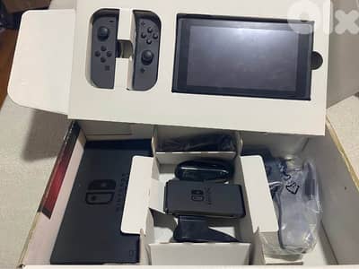 Nintendo switch 1 like new
