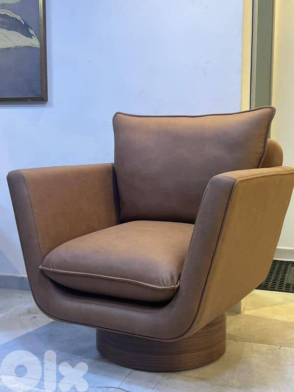 2 arm chair ( like new) 2