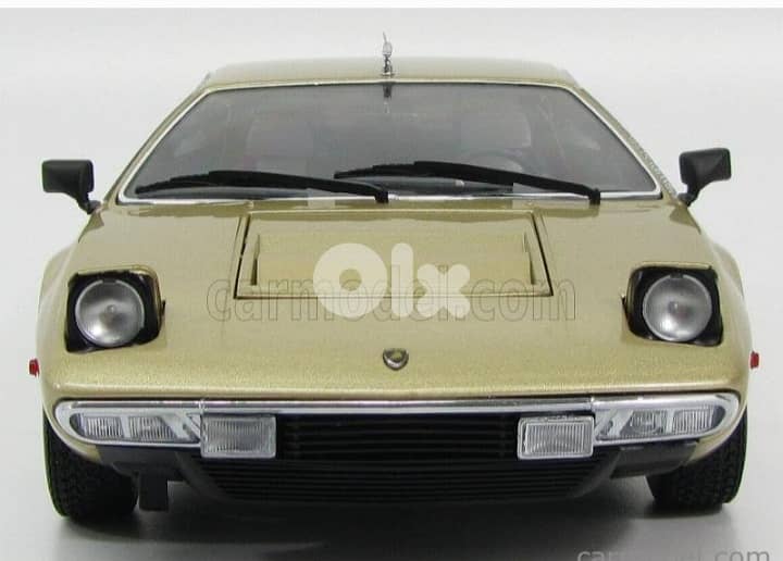 Lamborghini Urraco P250 1973 diecast car model 1;18 6