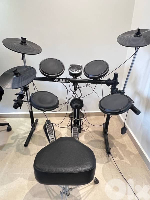 300$ Alesis electronic drums 4