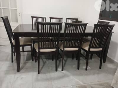 صفرا ٨كراسي شبه جديد