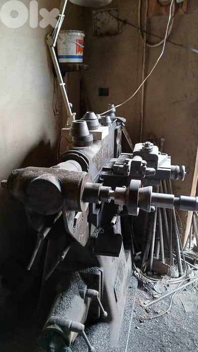 مخرطة للبيع