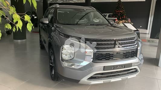Mitsubishi Outlander – New Shape – Like New – Low Mileage