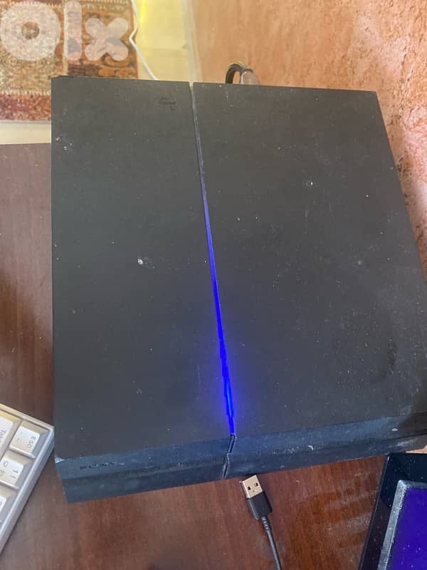 ps4 + cd GTA5 + gaming keyboard 1